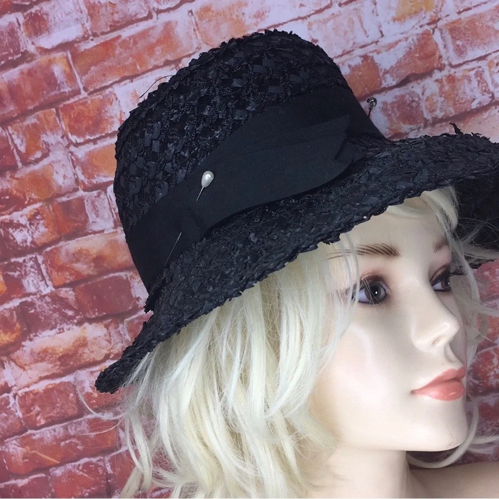 Dixie's Millinery Black Raffia SunHat and Hat Box